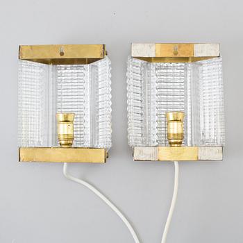 WIKTOR BERNDT, vägglampor, ett par, Swedish Crystal, 1970-tal.