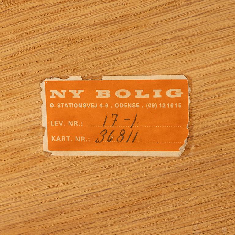 Hans J. Wegner, Dining table, CH337, Andreas Tuck, Denmark, second half of the 20th century.