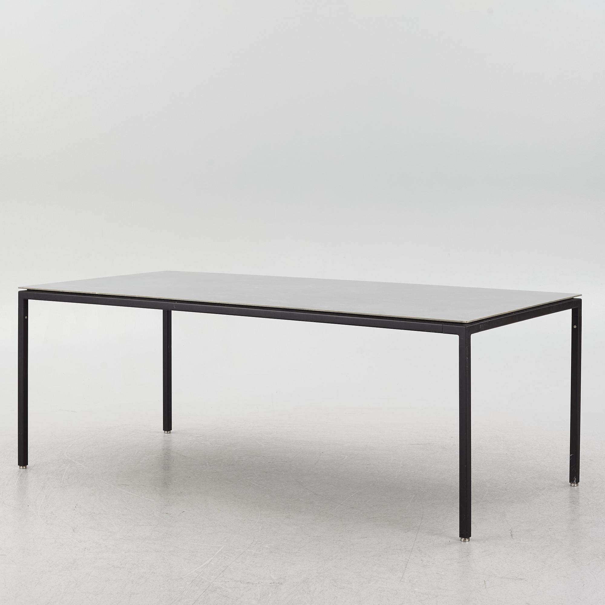 Matbord, Vipp, samtida.