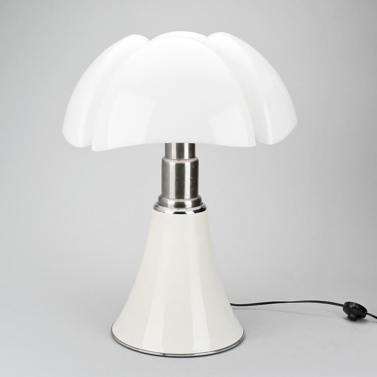 BORDSLAMPA, "Pipistrello", Gae Aulentis för Martinelli Luce. Formgiven 1965.