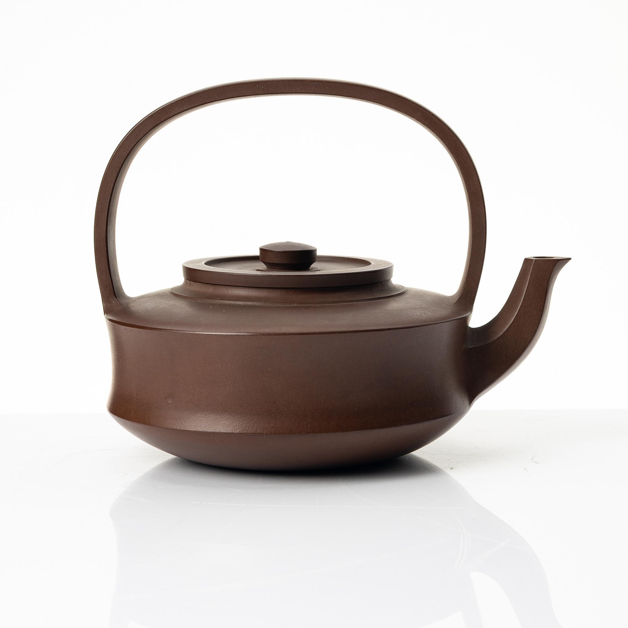 Gu Jingzhou, A Chinese Pianshihu Teapot, Gu Jingzhou.