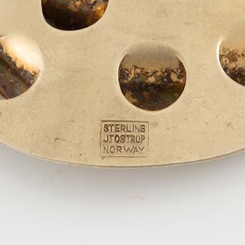 Grete Prytz-Kittelsen, brosch, sterlingsilver och emalj, Tostrup, Oslo.