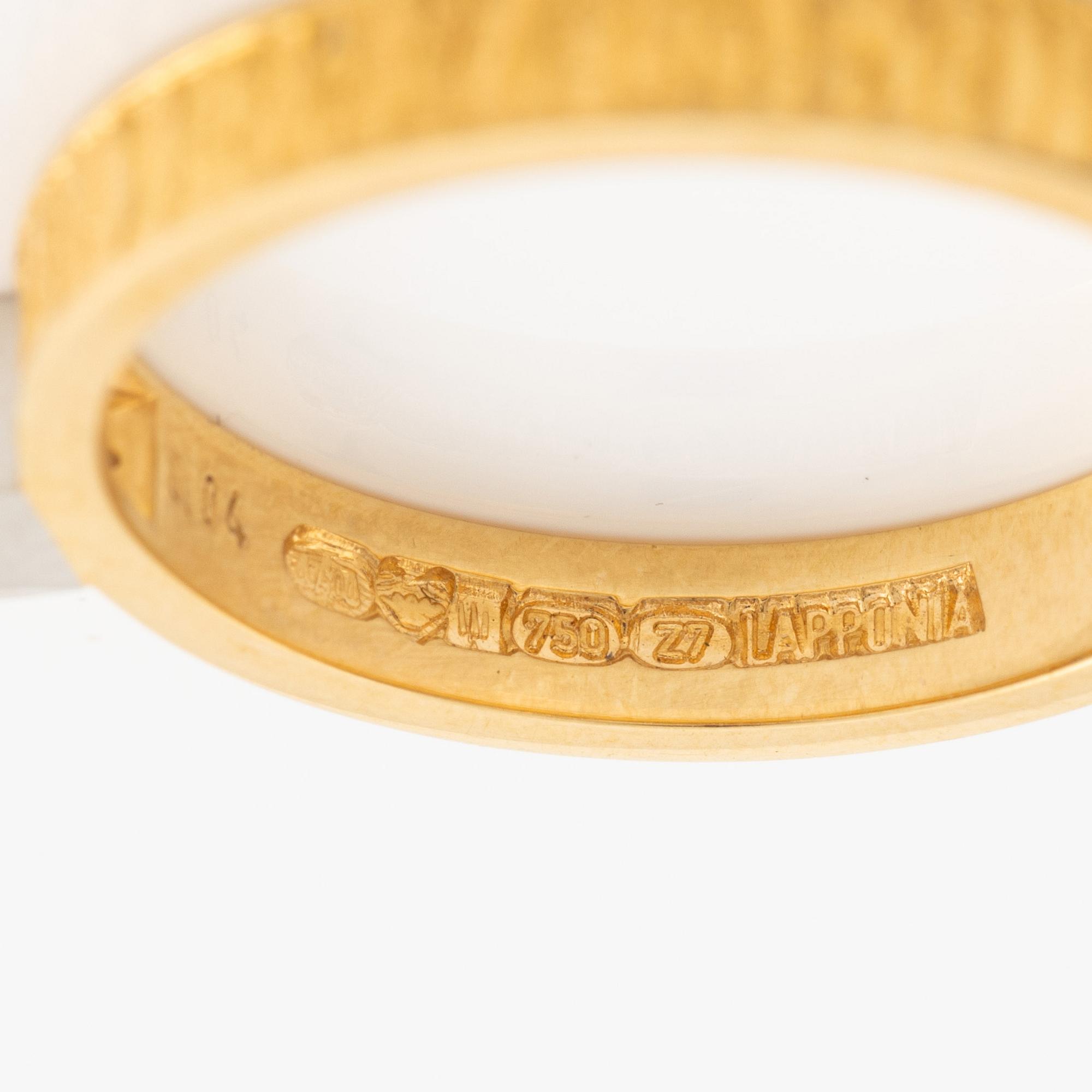 Lapponia, ring 18K guld med en rund briljantslipade diamanter, Finland 1977.