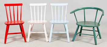 BARNMÖBLER, 4 delar, 1900-talets andra hälft.