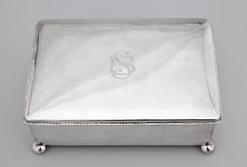 CIGARRSKRIN, silver, K. Andersson, Stockholm 1943. Ca 678 g.