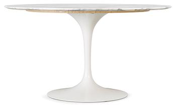 522. An Eero Saarinen carrara marble top 'Tulip' table by Knoll International/ Nordiska Kompaniet.