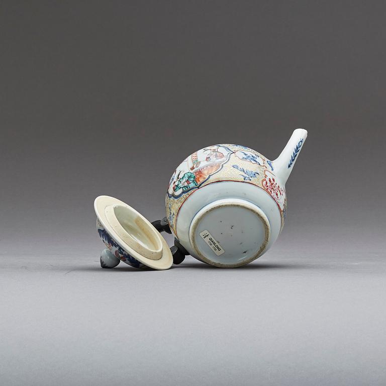 TEKANNA, porslin, Kina, Qianlong(1736-1795).
