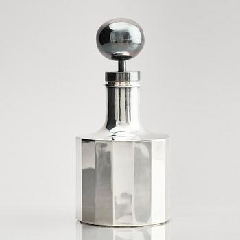 Jan Ante Dahlstedts Silversmedja, a silver decanter with lid, Umeå, Sweden, 1966.
