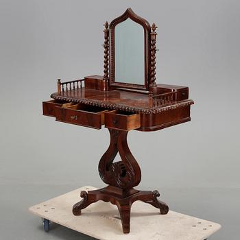 TOILETTEBORD, senempire, 1800-talets mitt.