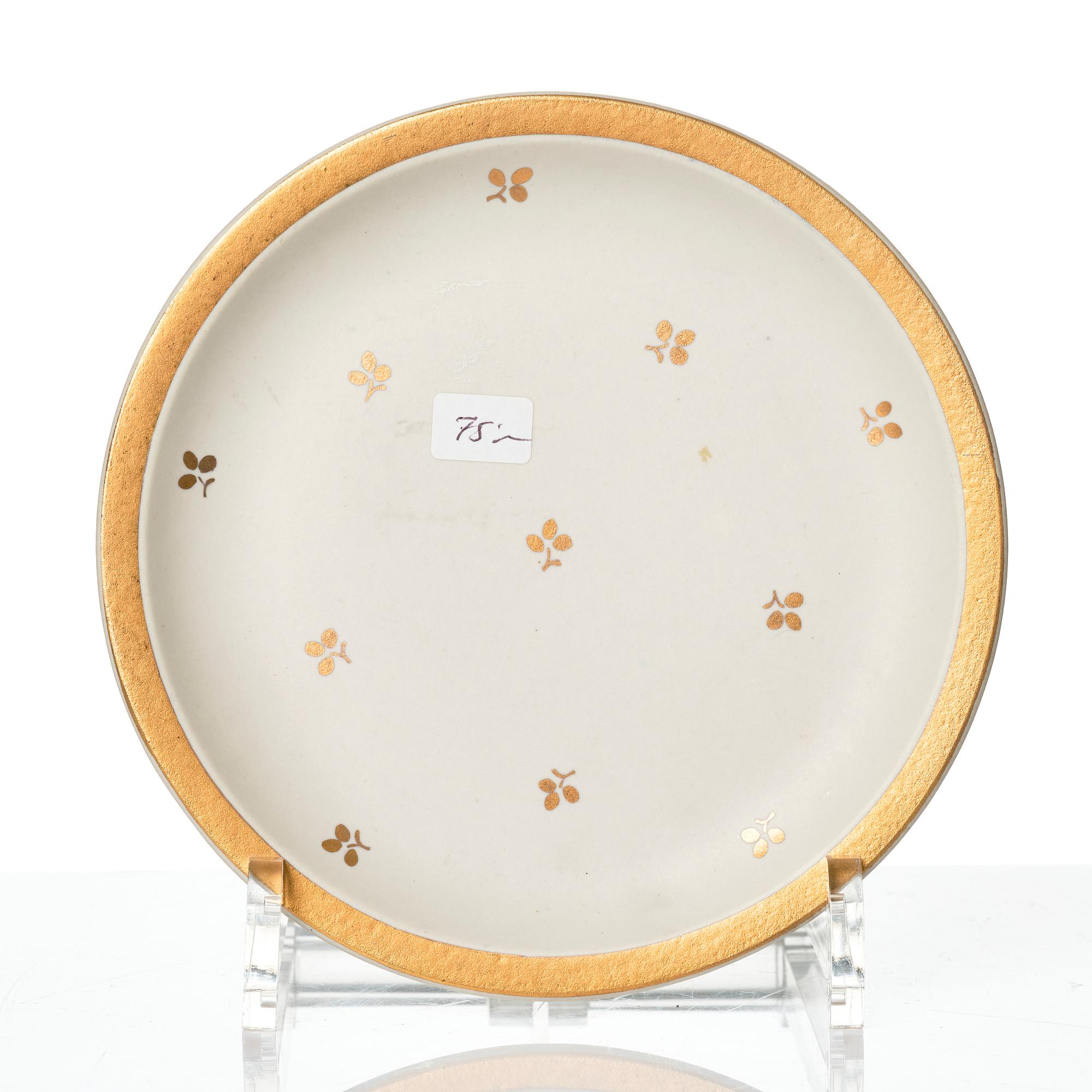 Wilhelm Kåge, 15 pieces of "Carrara" and "Gold Carrara" stoneware dishes, Gustavsberg, Sweden, 1930s/40s.