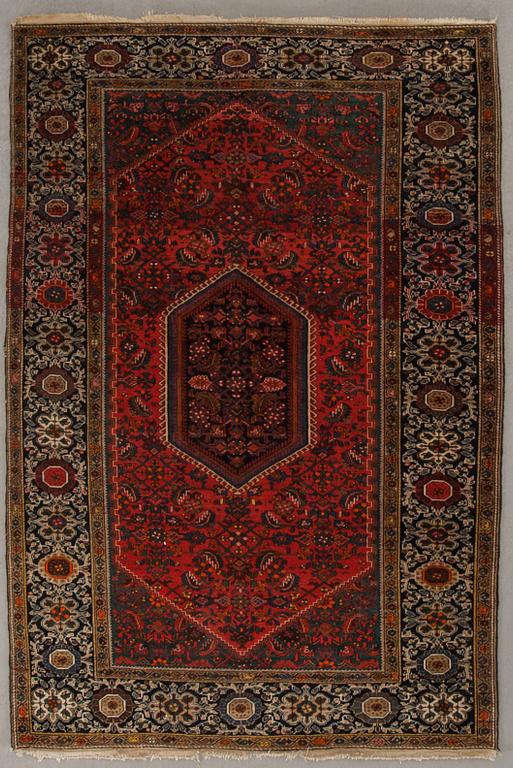 MATTA, semiantik, Sarouk, ca 192 x 133 cm.