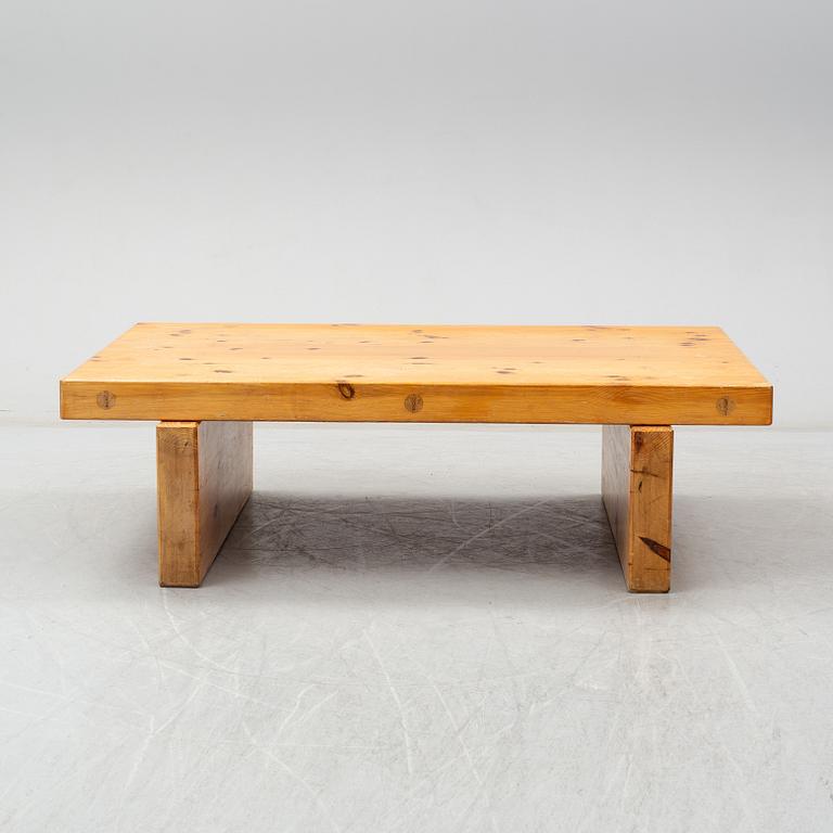 A pine 'Bamsefar' coffee table by Roland Wilhelmsson designed 1973.