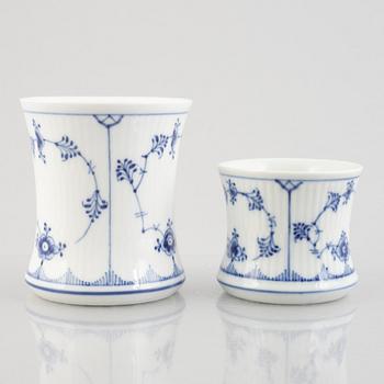 Two 'Blue Fluted' / 'Musselmalet rifflet' porcelain vases, Royal Copenhagen, post 1923.