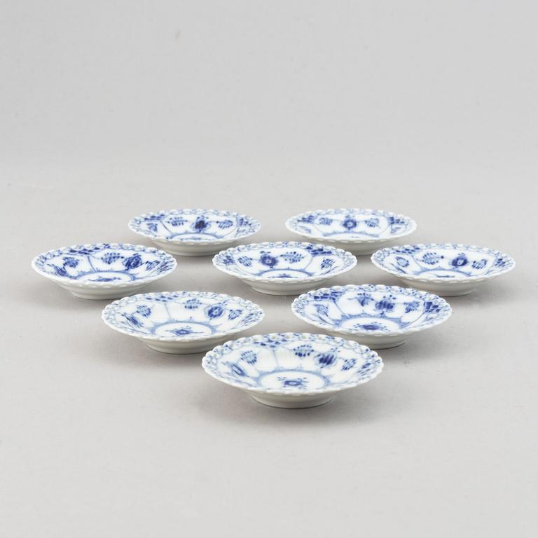 A mixed lot of Royal Copenhagen "Blue Fluted" porcelain 27 parts.