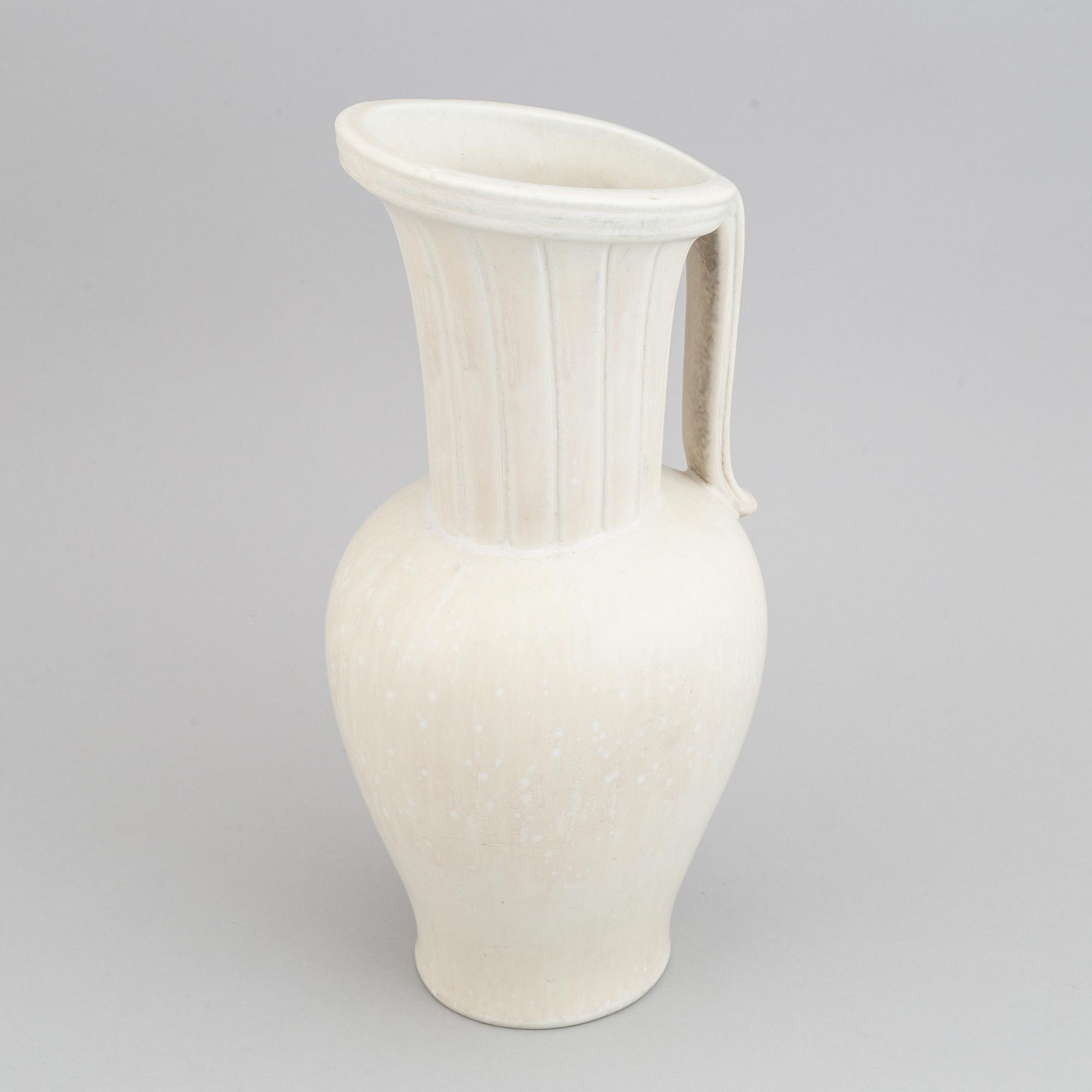 Gunnar Nylund, a stoneware ewer, Rörstrand, model "XP", Sweden ca 1948.