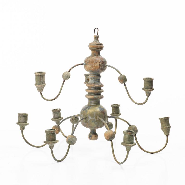 A wooden chandelier, 19th/20th century.