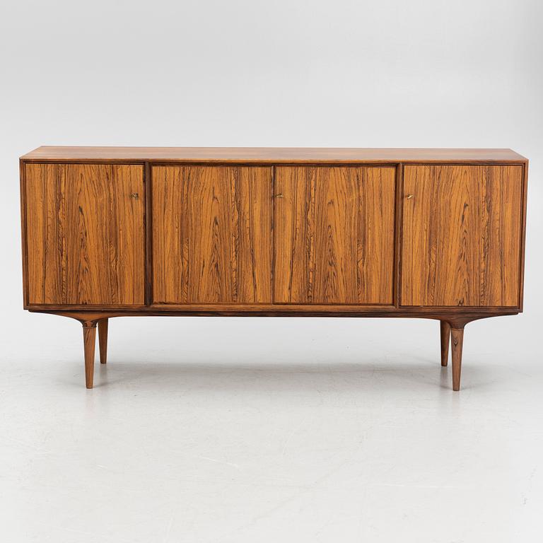 Svante Skogh, sideboard, "Cortina", Säffle Möbelfabrik, 1960-tal.