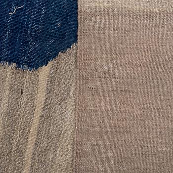 MATTA, Kelim orientalisk, ca 373 x 278 cm.