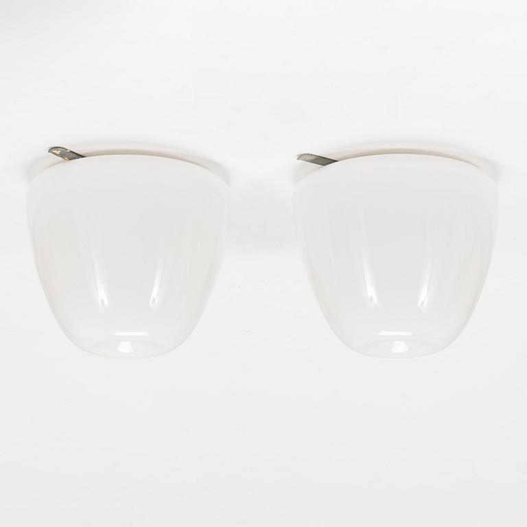 Gunnel Nyman, two mid-20th century pendant '80115 light for Idman.