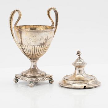 Sockerskål, silver, empirestil, GAB, Stockholm, 1897.