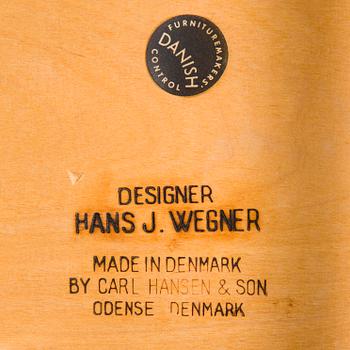 Hans J Wegner, stolar, ett par, "CH-30", Carl Hansen & Søn, Danmark, 1950-60-tal.