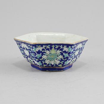 SKÅL, porslin, Kina, 1800-talets andra hälft.