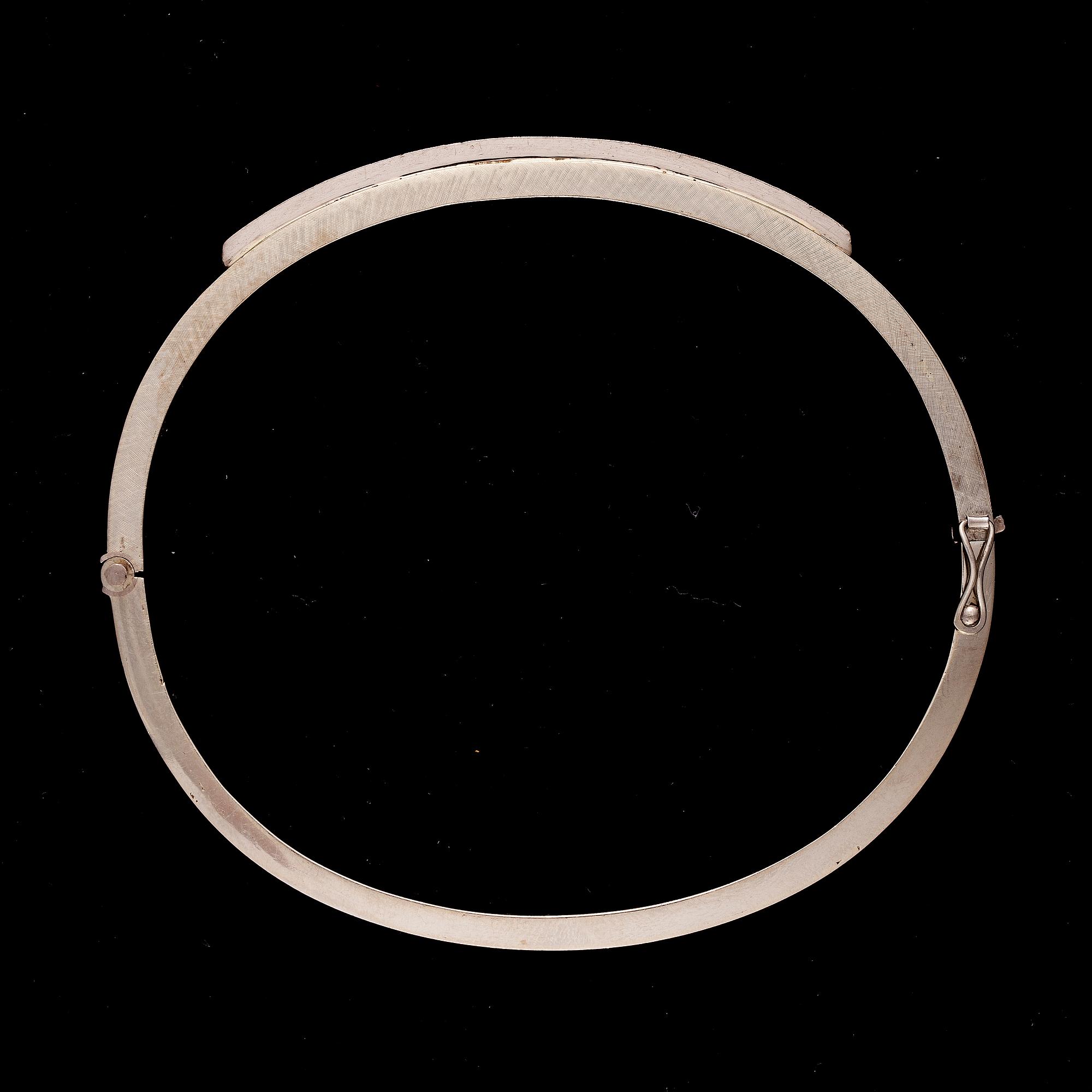 ARMRING, T. Tillander, 18K vitguld, diamanter.