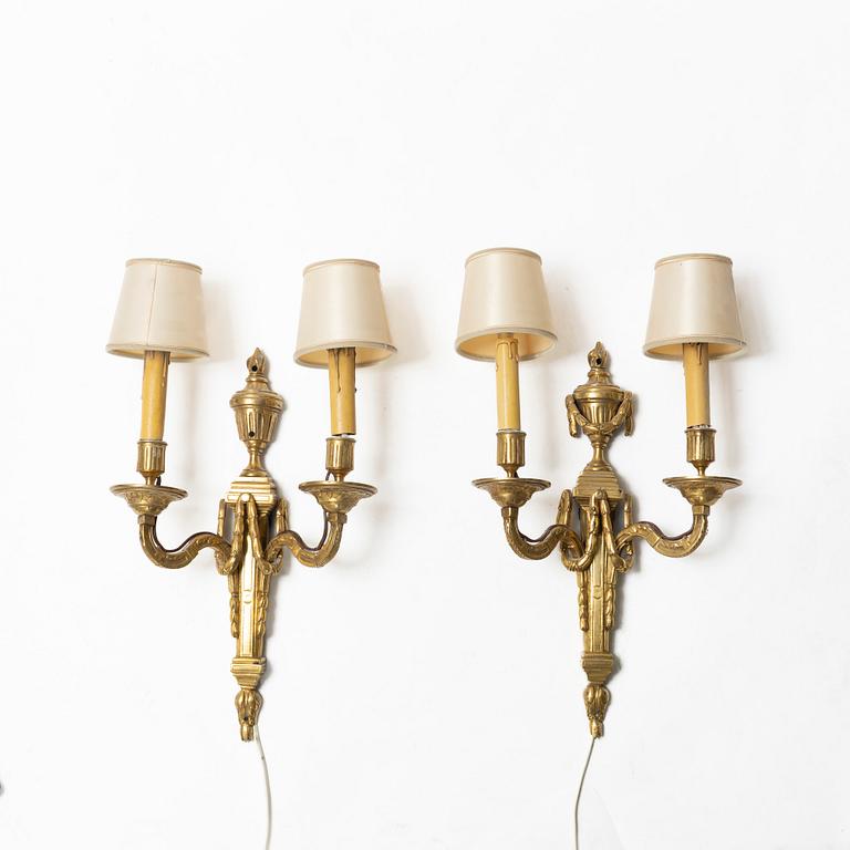 A pair of Louis XVI-Style sconses, 19th century.