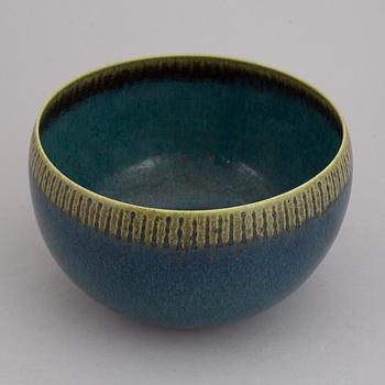 Stig Lindberg, a set of two stoneware vases and a bowl, Gustavsberg studio, Sweden 1960, 1968 and 1958-59.