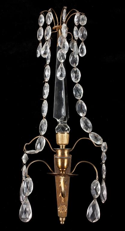 VÄGGLYSTRAR, ett par, gustaviansk stil, 1900-talets början.