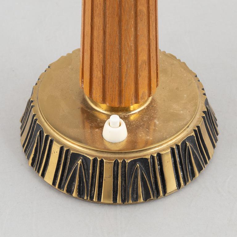 Bo Råman, table lamp, model E 1141, Asea. Mid-20th century.