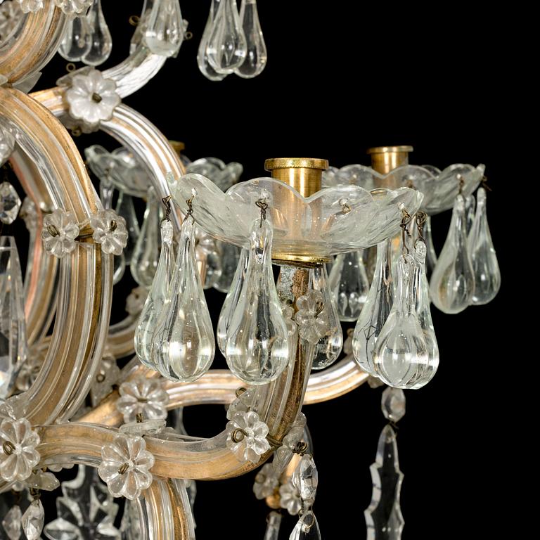 A 12-light chandelier, Maria Theresia-style, 20th century.