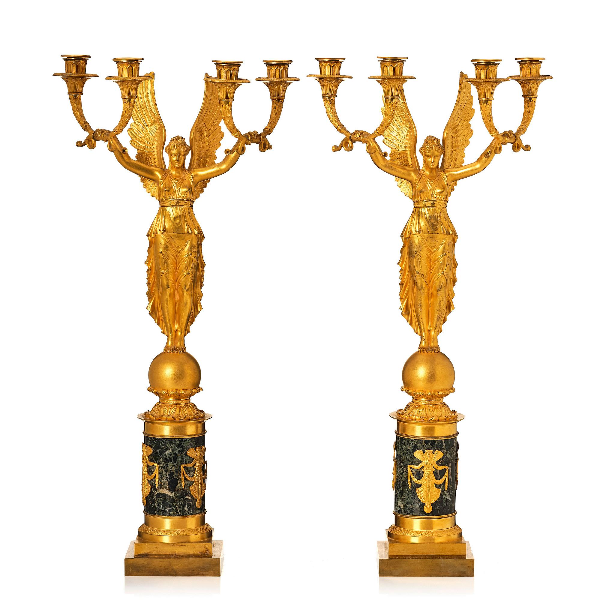 Kandelabrar, ett par, för fyra ljus, tillskrivna Francois  Rabiat (verksam i Paris 1756-1815), Empire.
