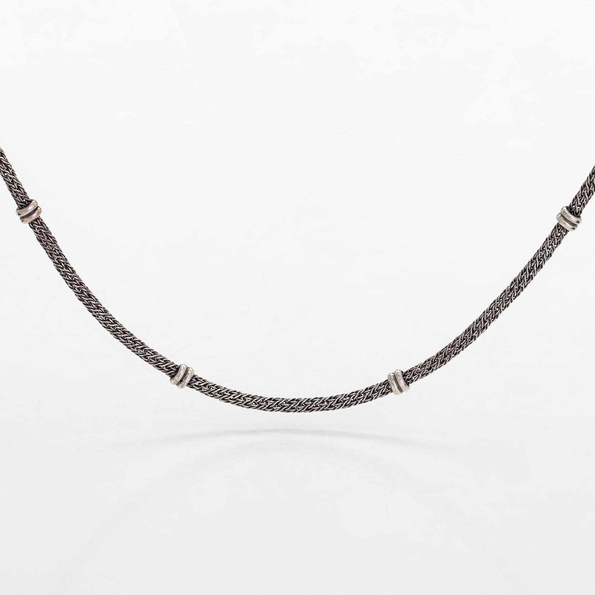 Saara Hopea, a silver necklace. Ossian Hopea, Porvoo, Finland 1982.