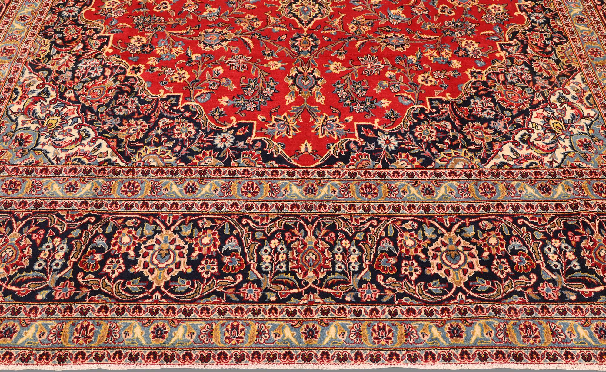 A Keshan carpet, c. 490 x 306 cm.