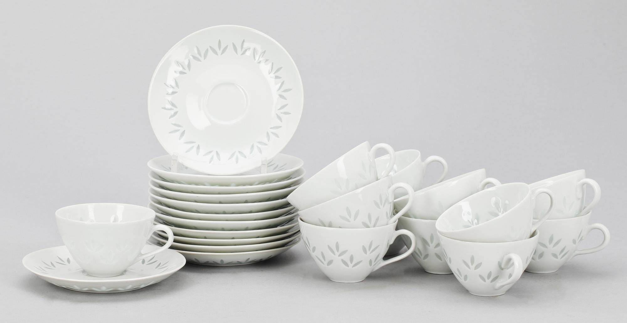 MOCCAKOPPAR med FAT, 12 st, risporslin, Friedl Kjellberg, Arabia, Finland, 1900-talets mitt.