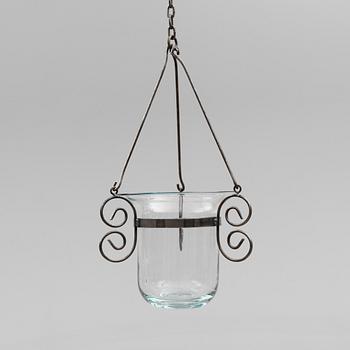 TAKLAMPA, smide, glaskupa. 1900-talets andra hälft. Höjd ca 55 cm.