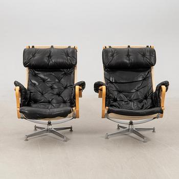 Bruno Mathsson, Swivel armchairs 1 pair, "Pernilla Roto" for DUX late 20th century/early 21st century.