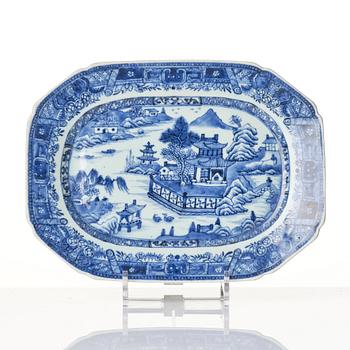 Two blue and white dishes, Qing dynasty, Qianlong (1736-95).
