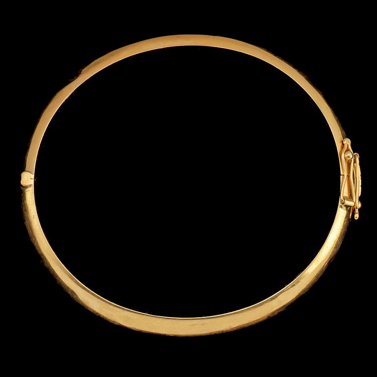 ARMRING, guld, 18k, stmpl B&H, 1961. Vikt 14 g.