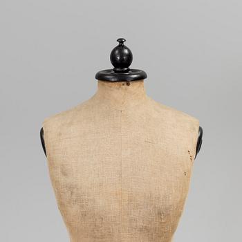 PROVDOCKA, 1900-talets första hälft.