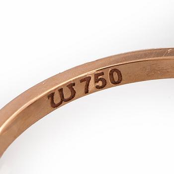 Ring, three baguette cut diamonds, small brilliant cut diamonds, 18K white gold and rose gold.