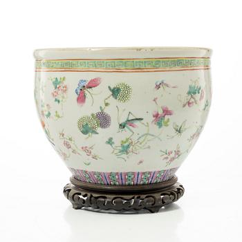 Ytterfoder/fiskbassäng, porslin, Kina, sen Qingdynasti.