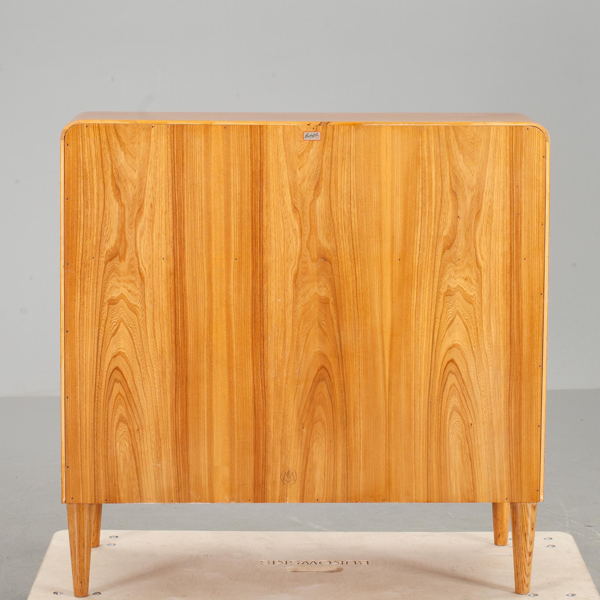 SEKRETÄR, Bodafors, tillskriven Axel Larsson, etikettmärkt, 1900-talets mitt.