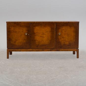 SIDEBOARD, 1900-talets första hälft.