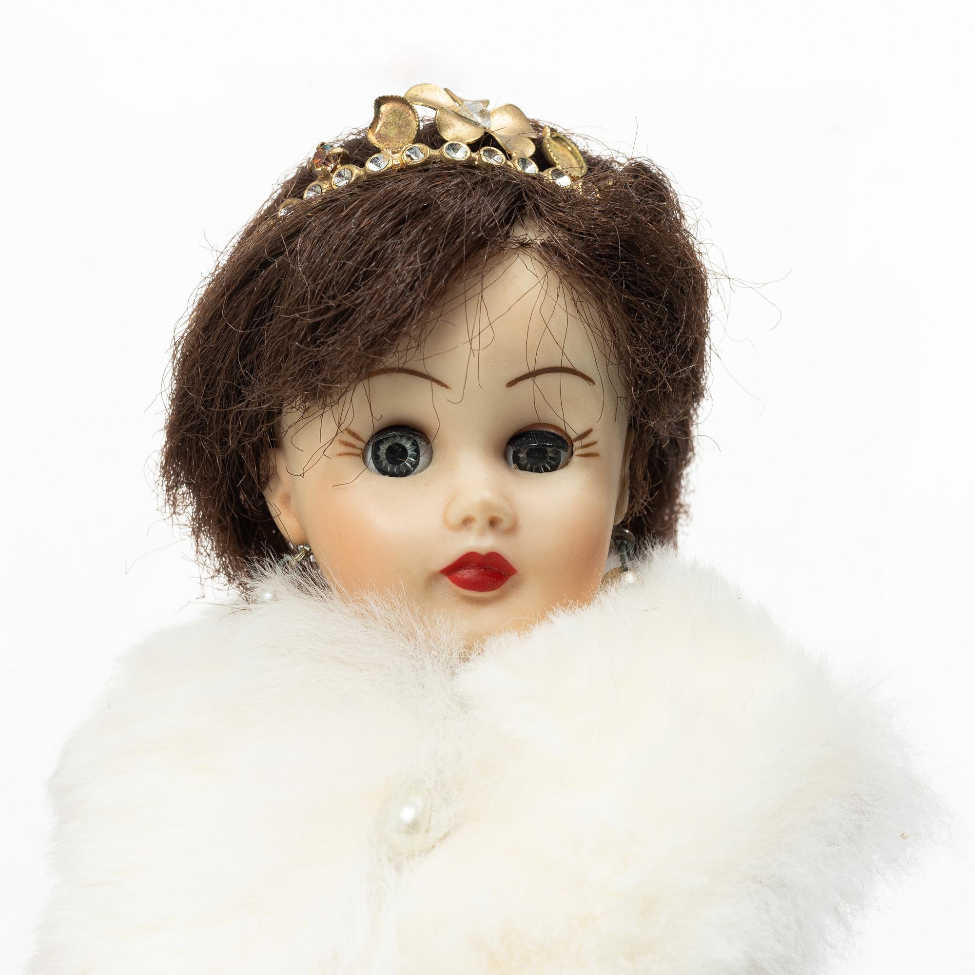 Gingerdockor, 2 st, med kläder och accessoarer, 1950-/60-tal.