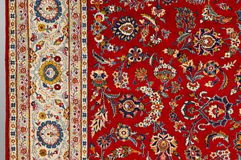 Matta, s.k. Royal Keshan, ca 369 x 265 cm.