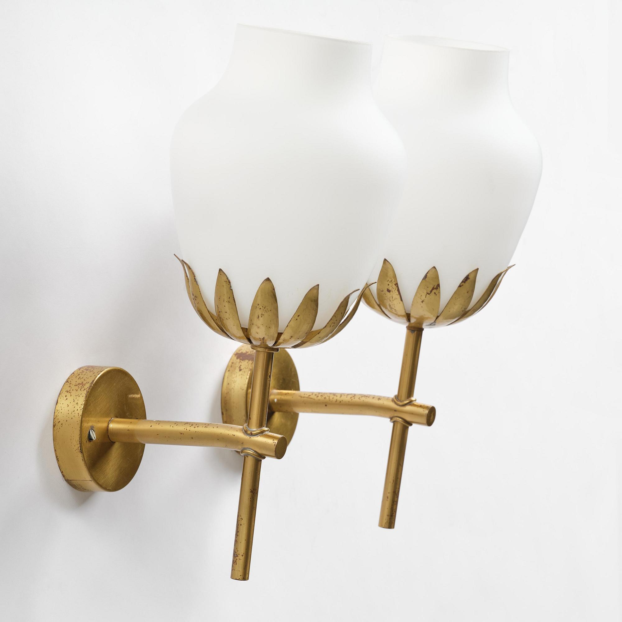 Hans Bergström, a rare pair of wall lamps model "377A", ateljé Lyktan, Åhus, 1940s-50s.