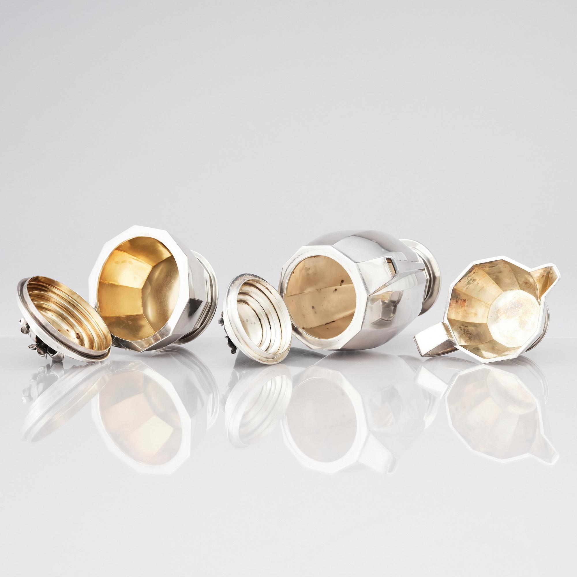 Atelier Borgila, kaffeservis, tre delar, Stockholm, 1947, gesällprov av K-E Löfman, sterling silver.
