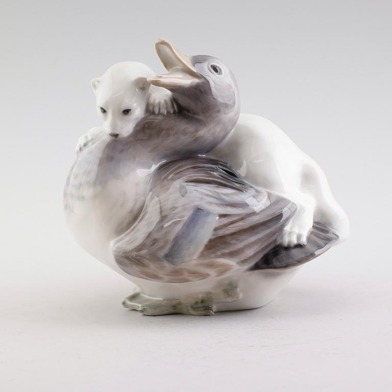 SKULPTUR, porslin, Knud Kyhn, Royal Copenhagen, Danmark, monogramsignerad.